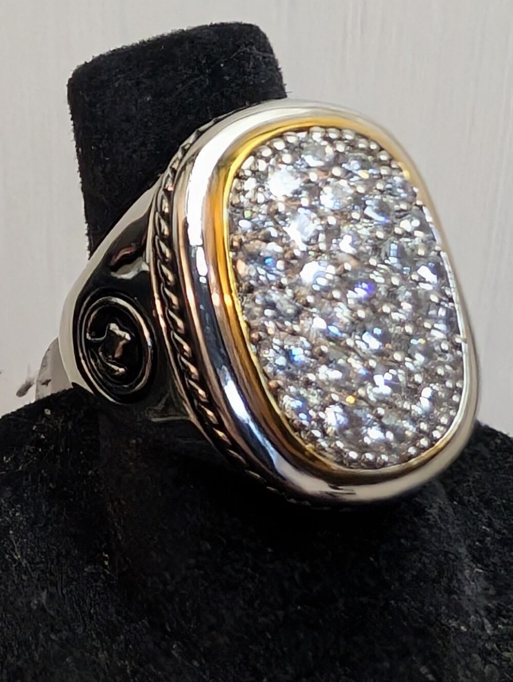 #88.Pavé Crystal Oval Statement Ring - Silver & Gold Tone